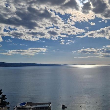 Amazing Sea View Apartment โอมิช ภายนอก รูปภาพ