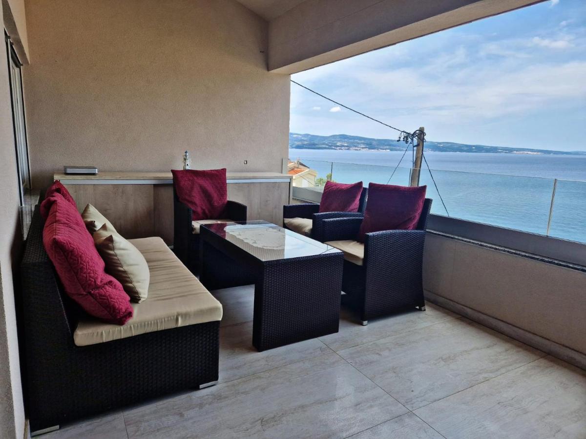 Amazing Sea View Apartment โอมิช ภายนอก รูปภาพ